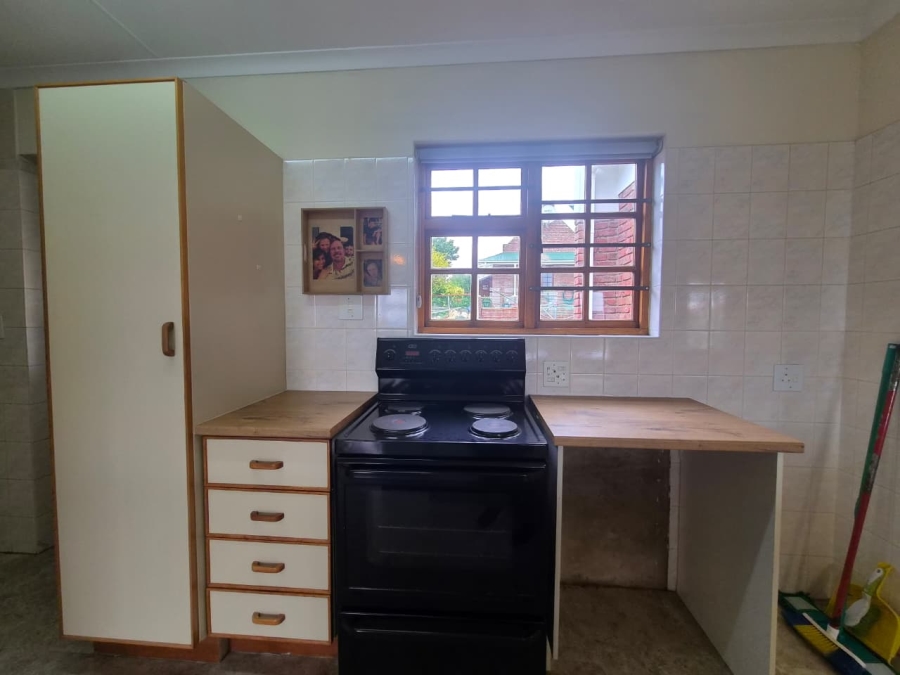 2 Bedroom Property for Sale in Stilbaai Wes Western Cape